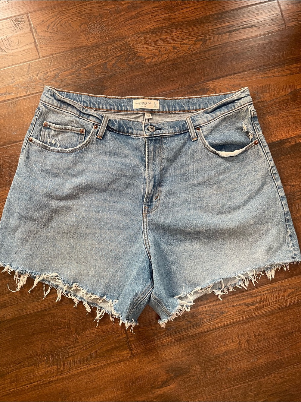 Abercrombie & Fitch Curve Love The Dad Short High Rise Denim Shorts | Size 34/18